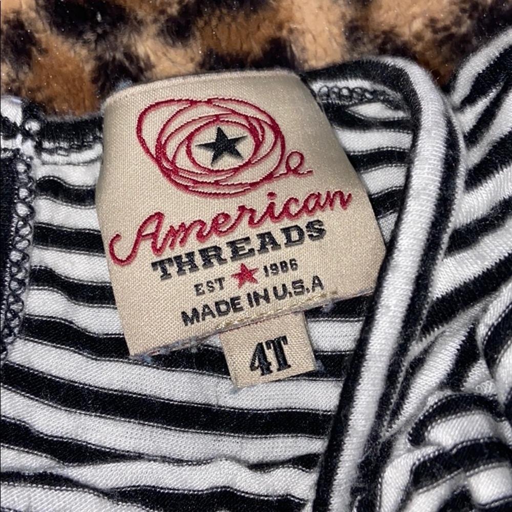 American Threads Top - Picture 2 of 2